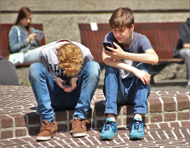 What’s the ‘new normal’ for parents and teens online? Common Sense Media launches UK research